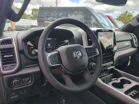 New 2026 RAM 1500 4x4 Crew Cab image 13
