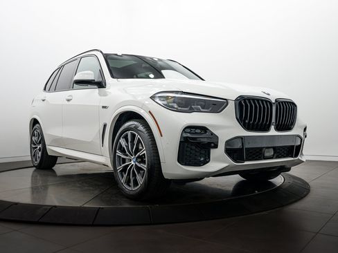 Used 2022 BMW X5 xDrive45e w/ M Sport Package AWD/4WD image 1