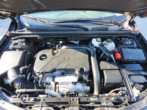 Certified 2025 Chevrolet Malibu LT image 29