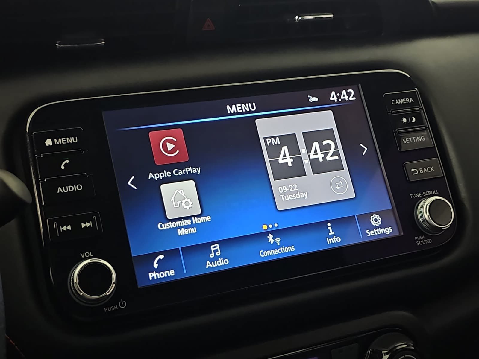 Used 2022 Nissan Kicks SR w/ Premium Package FWD image 20