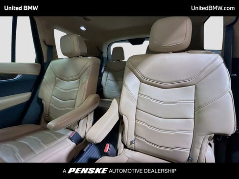 Used 2020 Cadillac XT6 Premium Luxury w/ Platinum Package FWD image 13
