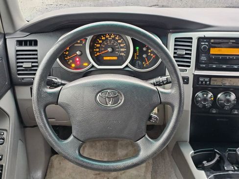 Used 2007 Toyota 4Runner SR5 image 16