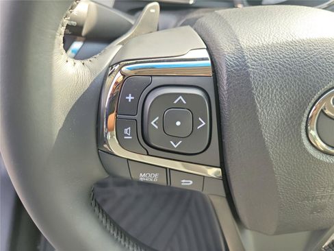 Used 2016 Toyota Avalon Limited w/ Toyota Safety Sense Package image 24