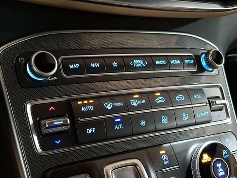 Used 2023 Hyundai Santa Fe Calligraphy AWD/4WD image 14