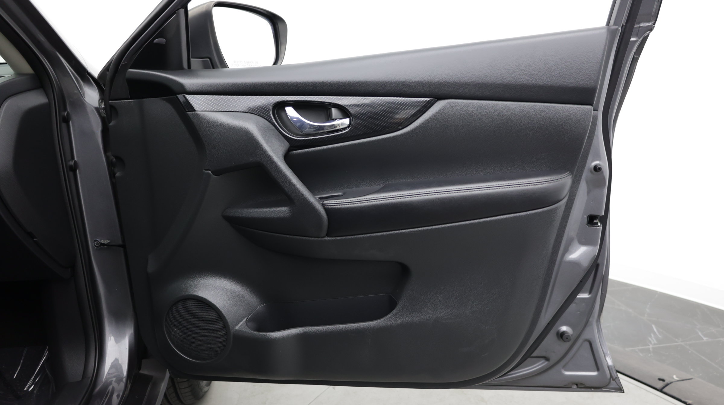 Used 2018 Nissan Rogue SL FWD image 37