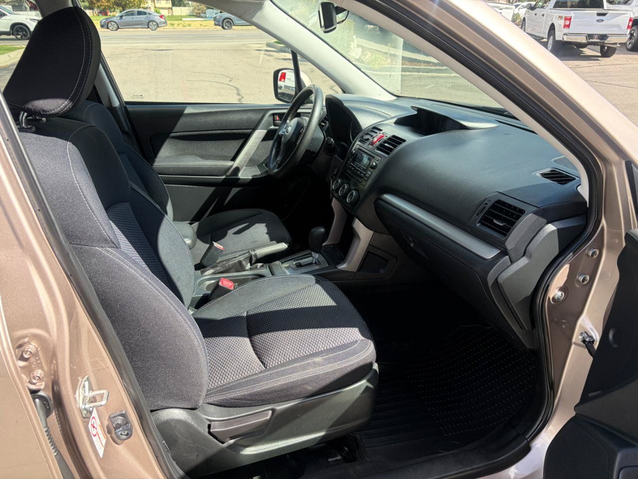 Used 2015 Subaru Forester 2.5i Premium w/ All-Weather Package AWD/4WD image 8