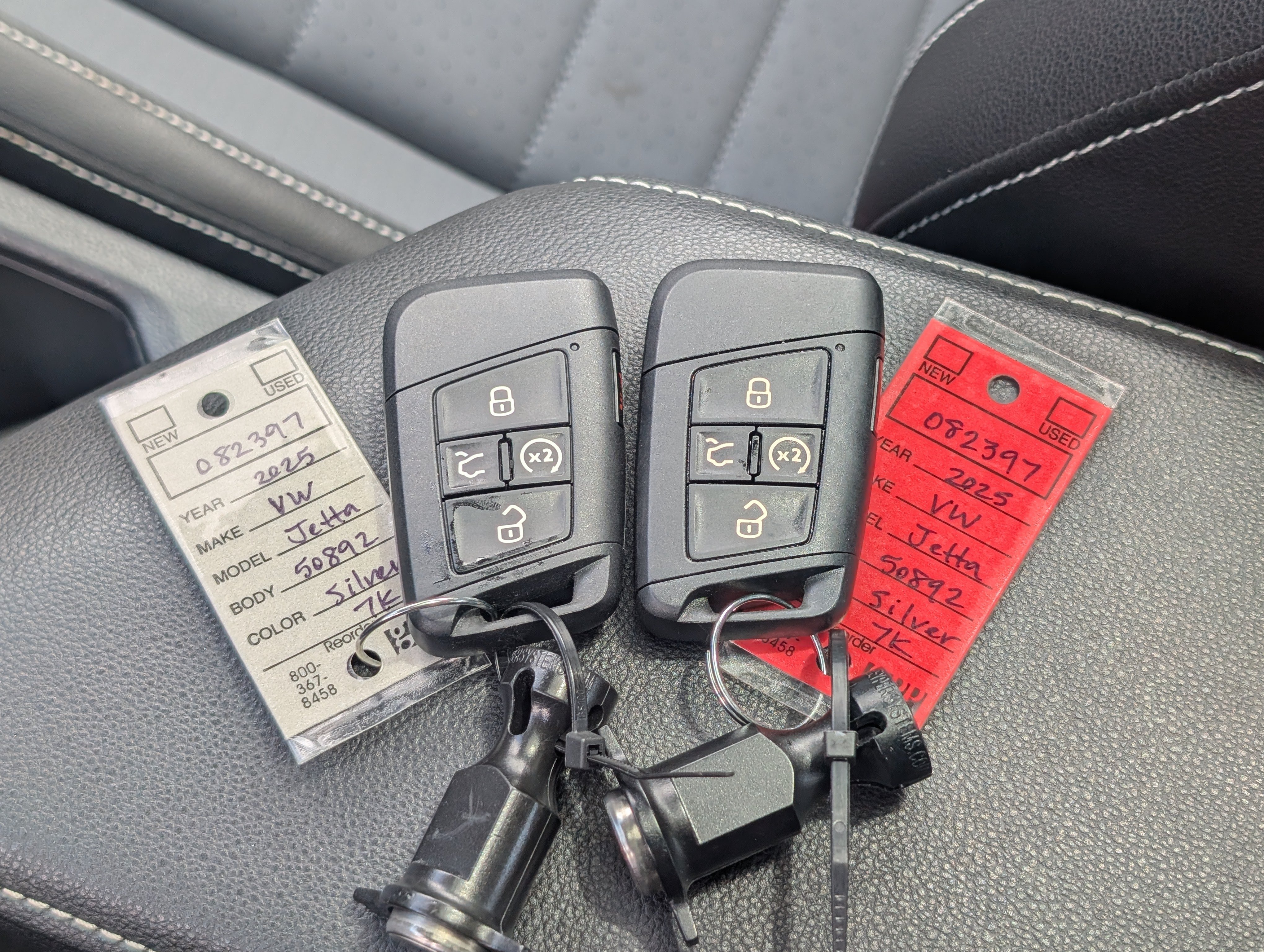 Used 2025 Volkswagen Jetta SE w/ Sunroof Package FWD image 73
