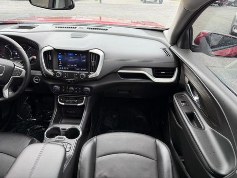 Used 2024 GMC Terrain SLT w/ Infotainment Package II AWD/4WD image 24