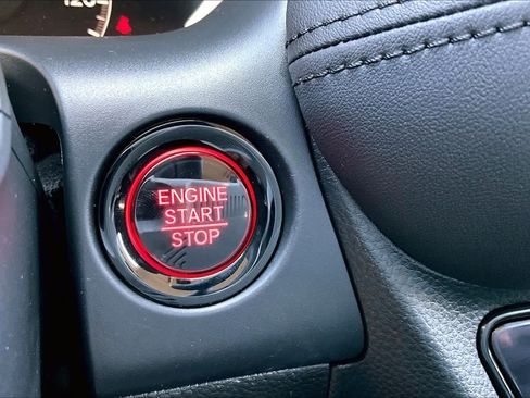 Used 2024 Honda HR-V LX image 33