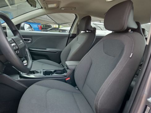 Used 2025 Kia K4 FWD image 15