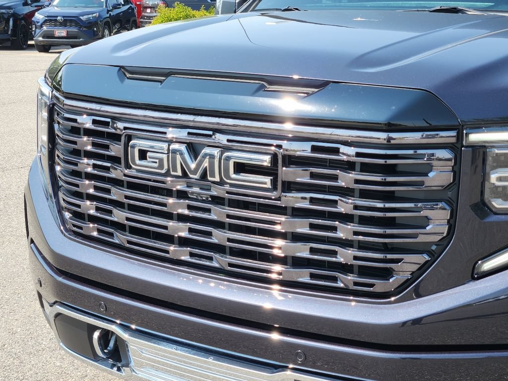Used 2025 GMC Sierra 1500 Denali Ultimate AWD/4WD image 38