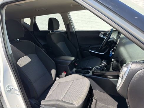 Used 2020 Kia Soul X-Line FWD image 12