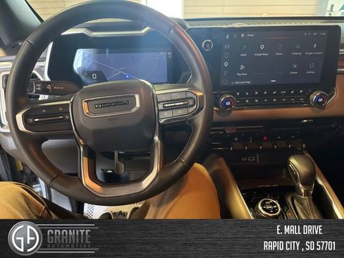 Used 2023 GMC Canyon Denali AWD/4WD image 14