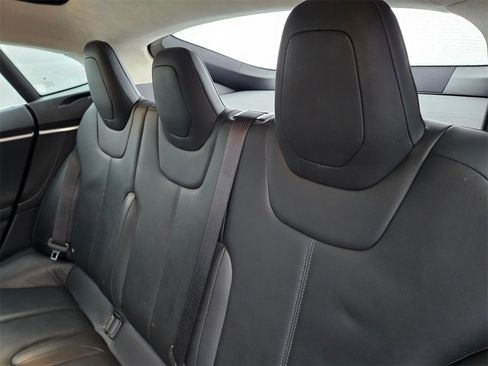 Used 2015 Tesla Model S 85D image 15