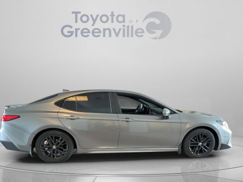 Used 2026 Toyota Camry SE w/ Convenience Package FWD image 7