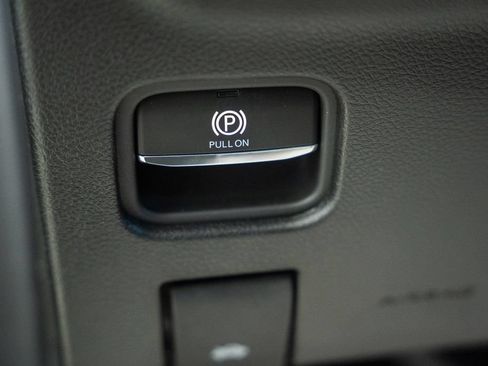 New 2026 Jeep Grand Cherokee Limited AWD/4WD image 40