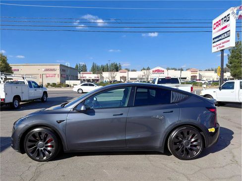 Used 2021 Tesla Model Y Performance image 16