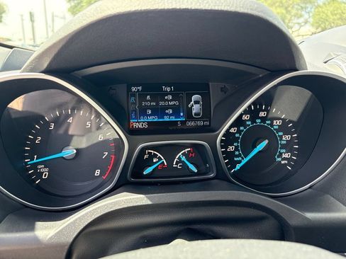 Used 2015 Ford Escape Titanium FWD image 14