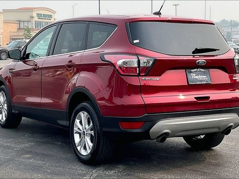 Used 2017 Ford Escape SE w/ SE Cold Weather Package FWD image 13