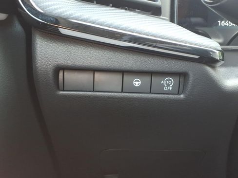 Used 2025 Nissan Kicks SR FWD image 26