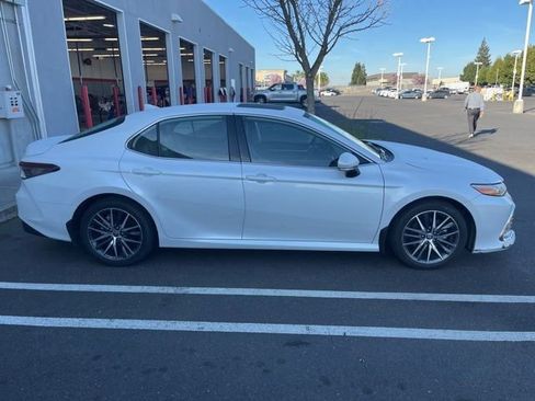 Used 2023 Toyota Camry XLE w/ Navigation Package image 4