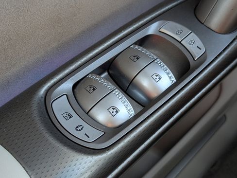 Used 2023 Genesis GV60 Performance image 30