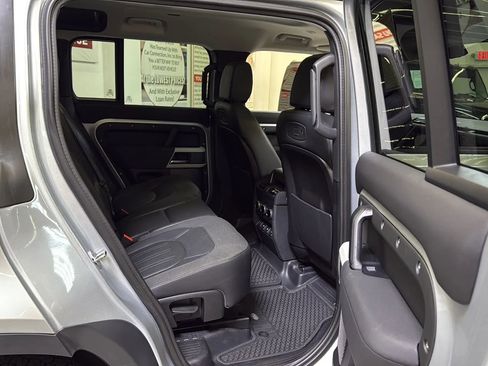 Used 2020 Land Rover Defender 110 First Edition image 19