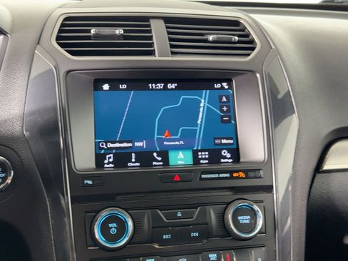 Used 2018 Ford Explorer XLT w/ Equipment Group 202A image 23