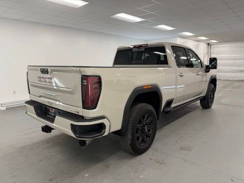 New 2026 GMC Sierra 2500 AT4 image 6
