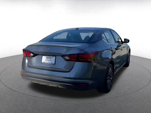 Used 2025 Nissan Altima 2.5 SV image 14