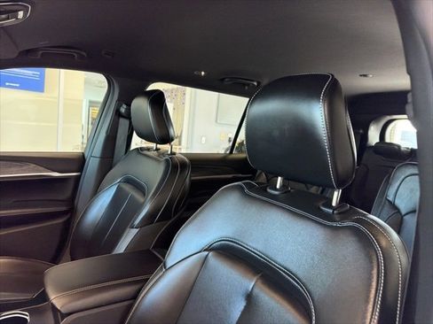 Used 2024 Jeep Grand Cherokee L Limited w/ Black Appearance Package image 13