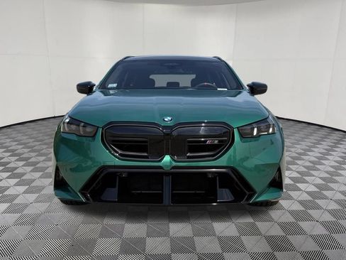 Used 2026 BMW M5 Touring AWD/4WD image 2
