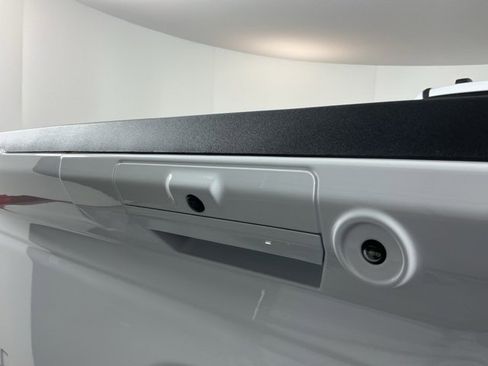 Certified 2025 Ford F450 Lariat w/ FX4 Off-Road Package image 9