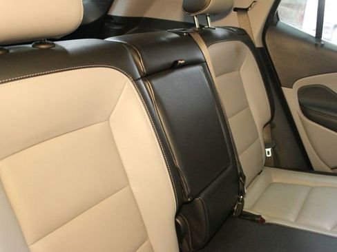 Used 2022 GMC Terrain SLT w/ Infotainment Package II AWD/4WD image 14