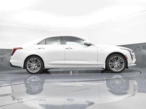 Used 2020 Cadillac CT4 Premium Luxury image 30