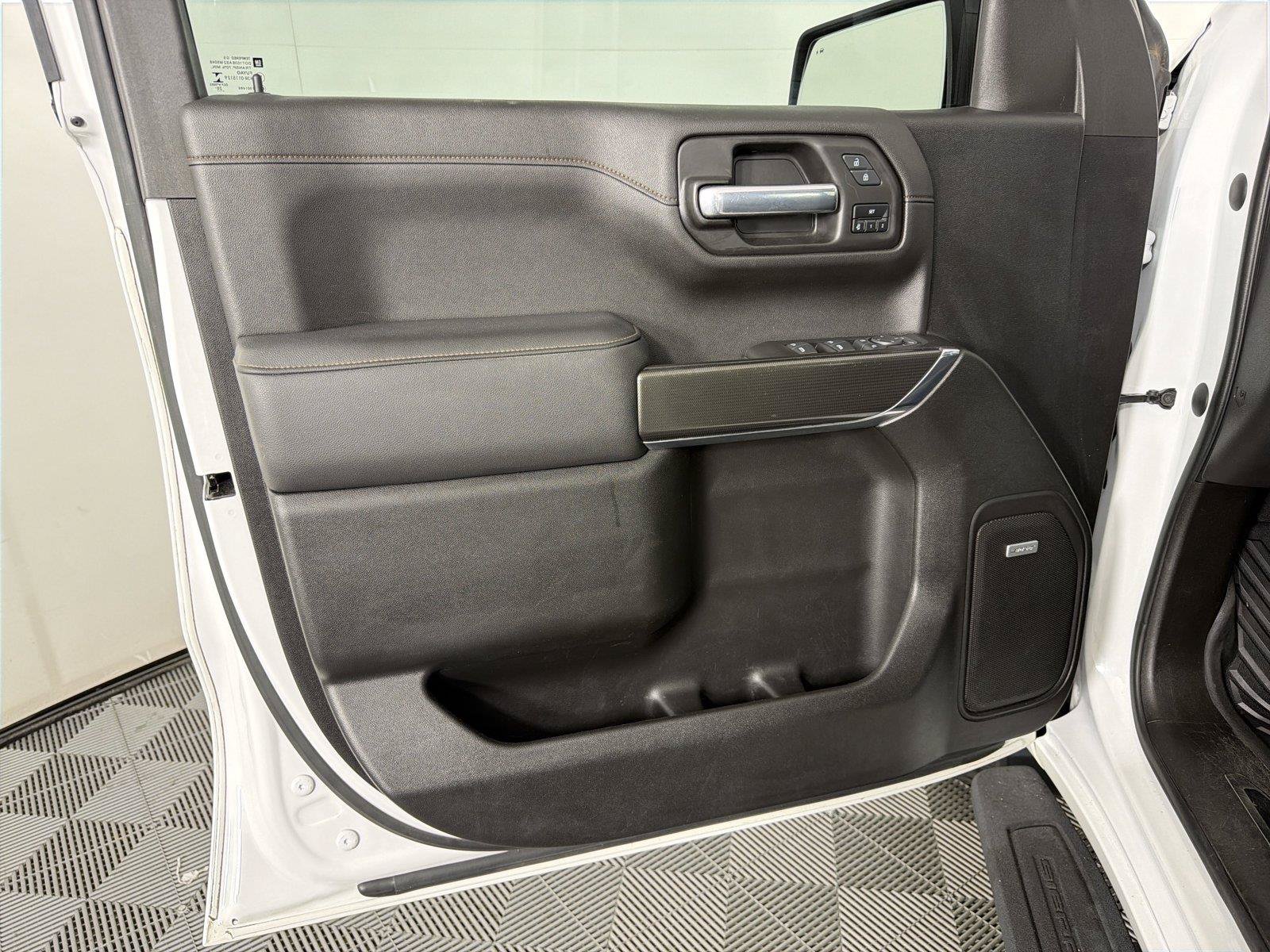 Used 2021 GMC Sierra 1500 AT4 w/ AT4 Premium Package AWD/4WD image 8