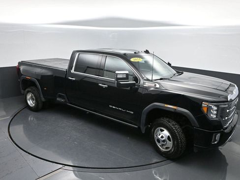 Used 2023 GMC Sierra 3500 Denali w/ Denali Ultimate Package image 46