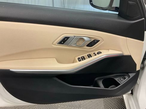 Used 2021 BMW 330i xDrive Sedan w/ Premium Package image 21