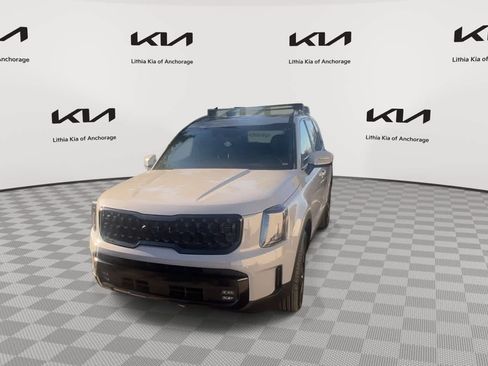 Certified 2025 Kia Telluride SX X-Line AWD/4WD image 3