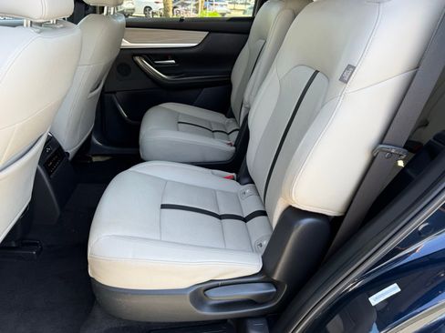 Used 2024 MAZDA CX-90 Plug-In Hybrid w/ Premium Pkg AWD/4WD image 32