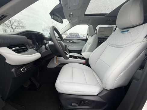 New 2026 Ford Explorer Platinum image 26