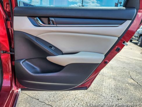 Used 2018 Honda Accord EX image 20