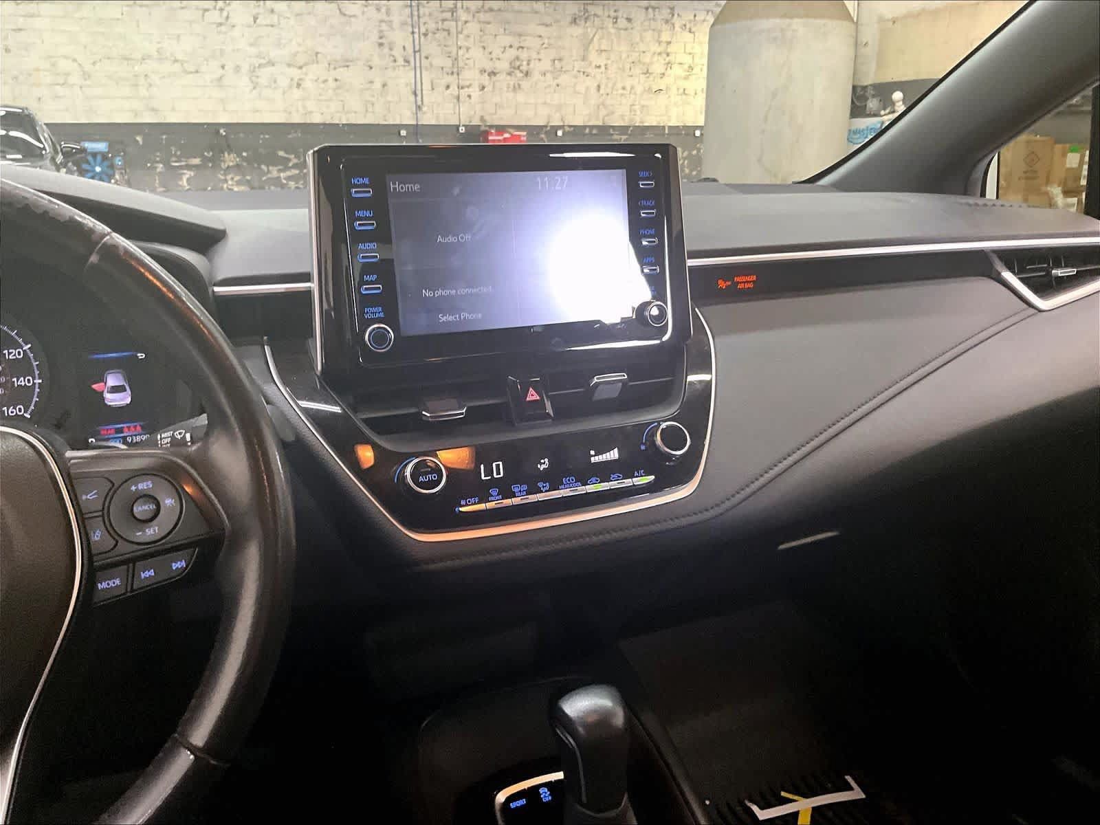Used 2020 Toyota Corolla SE w/ SE Premium Package FWD image 9