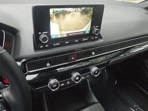 Used 2025 Honda Civic Sport image 22