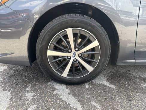 Used 2022 Subaru Impreza Premium image 14