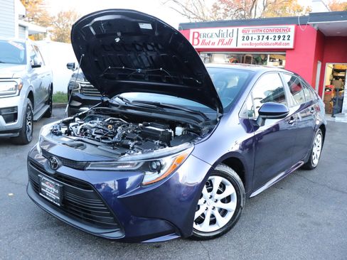 Used 2024 Toyota Corolla LE image 42