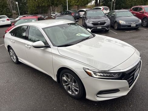 Used 2019 Honda Accord LX image 9