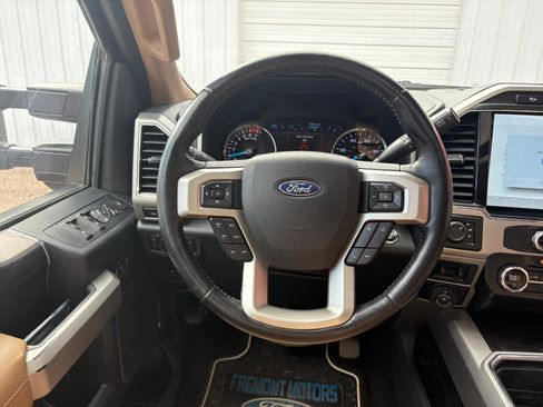 Used 2022 Ford F250 Lariat w/ Lariat Ultimate Package image 23