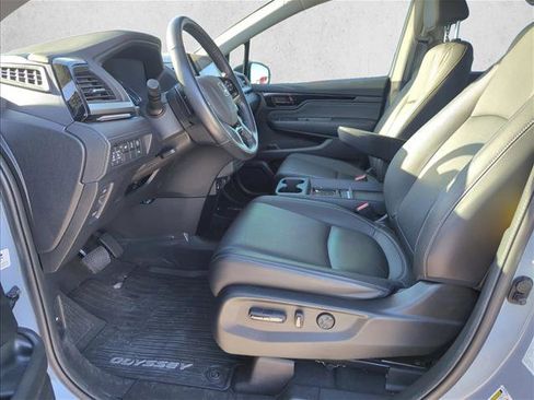 Used 2024 Honda Odyssey Touring image 12