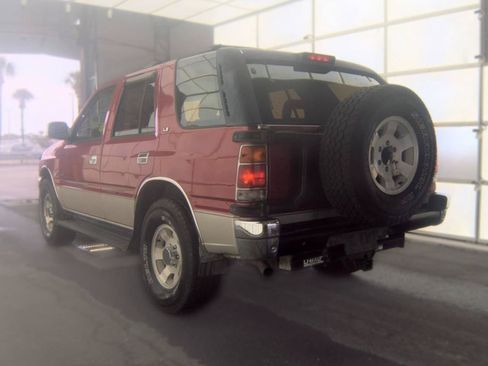 Used 1994 Isuzu Rodeo LS RWD image 7
